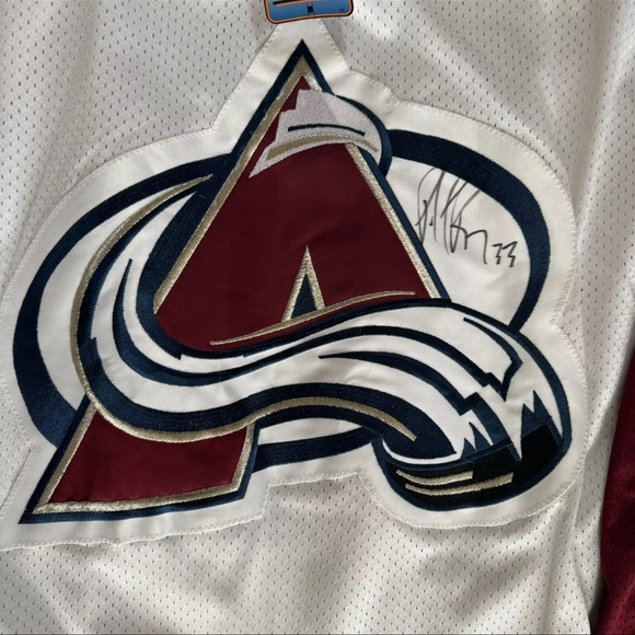 STARTER PATRICK ROY 33 COLORADO AVALANCHE SIGNED JERSEY STARTER LARGE 48 - Picture 2 of 6
